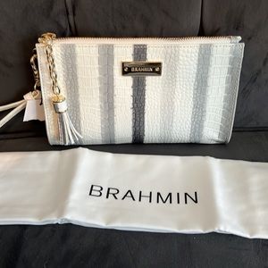 NWT Brahmin Millie clutch/Wristlet grey and white